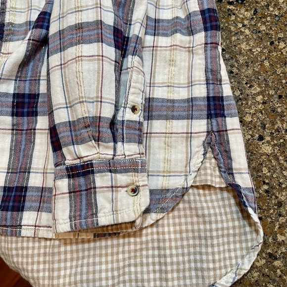 HATLEY, WOMENS PLAID, LONG SLEEVE, BUTTON DOWN SHIRT. ROLLUP SLEEVES. SIZE M. - Picture 7 of 8